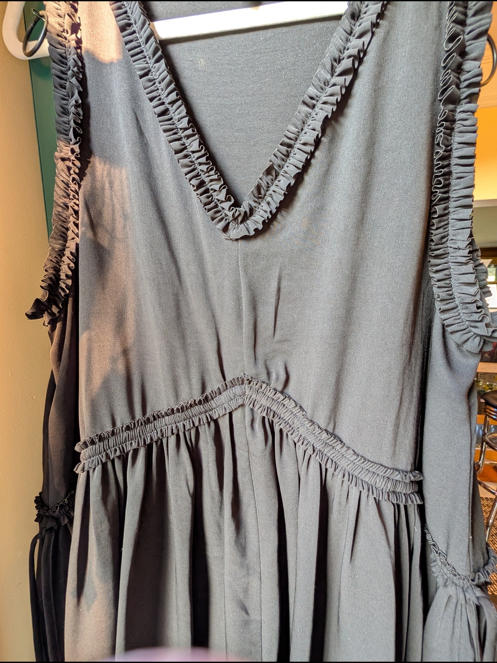 H&M 14 US Black Sleeveless V-Neck Ruffle Trim Dress - Picture 3 of 6